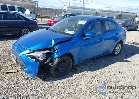 2019 Toyota Yaris L z USA, uszkodzony, nr VIN 3MYDLBYV3KY526430